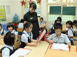 Image Các 'chiêu' lì xì của giáo viên giúp học sinh bắt nhịp học sau tết