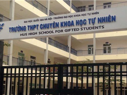 Image Trường THPT Chuyên Khoa học Tự nhiên công bố điểm chuẩn
