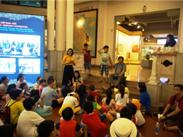 Image Học Sử tại bảo tàng