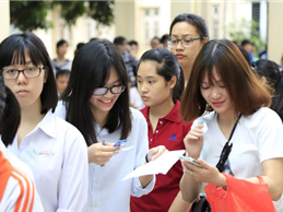 Image Hà Nội hạ điểm chuẩn trúng tuyển vào lớp 10 hệ chuyên năm 2018