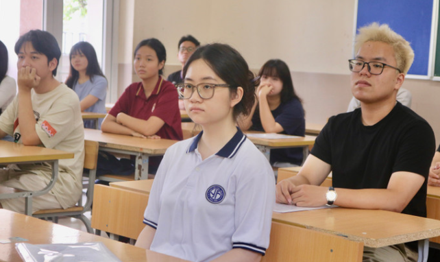 Image Hơn 1,16 triệu thí sinh hoàn tất thủ tục dự thi tốt nghiệp THPT năm 2025
